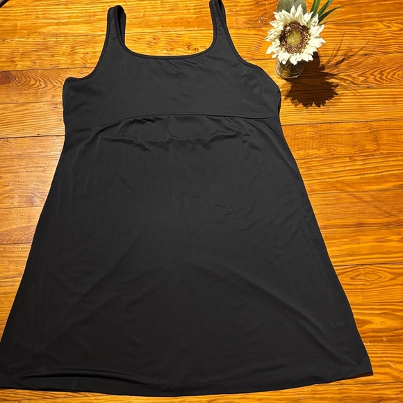 Black Sleeveless Dress - Picture 1 of 6